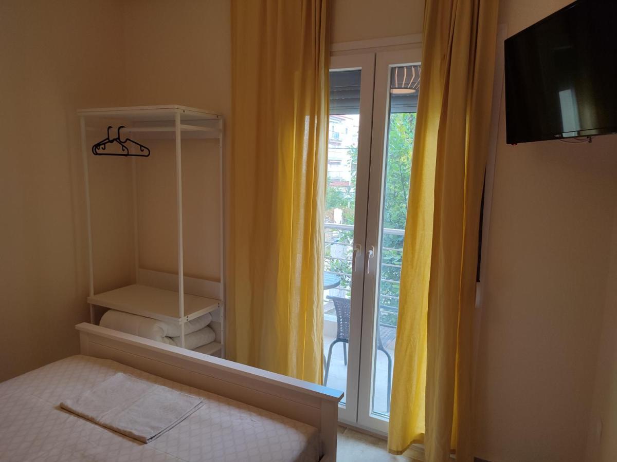 Estrella Rooms Nea Kallikrateia ภายนอก รูปภาพ