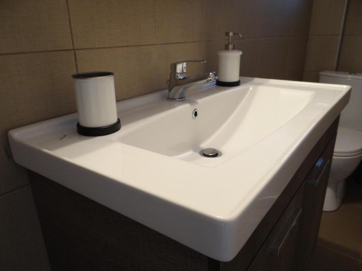 Estrella Rooms Nea Kallikrateia ภายนอก รูปภาพ